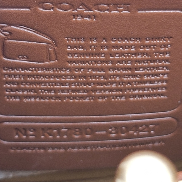 💥NWOT💥 Coach Dinky w/ Signature Embossing, Chalk - Picture 11 of 16